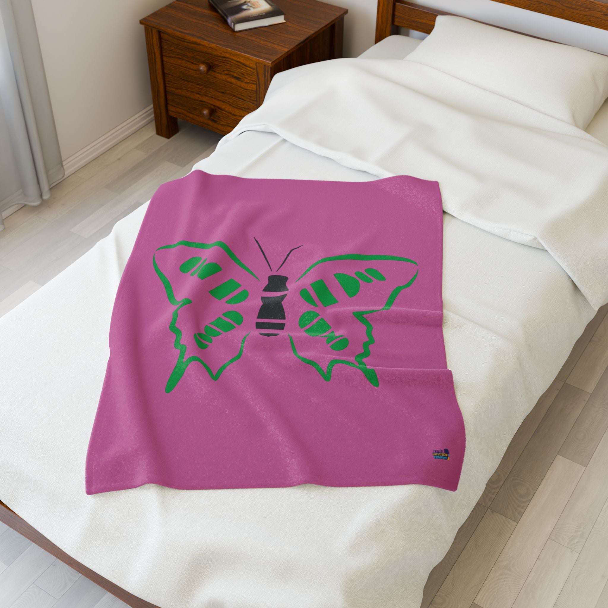 Green Butterfly, pink  Velveteen Plush Blanket | Simple Insect Silhouette